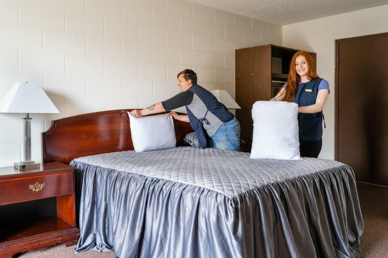 M&M Motel Connell エクステリア 写真